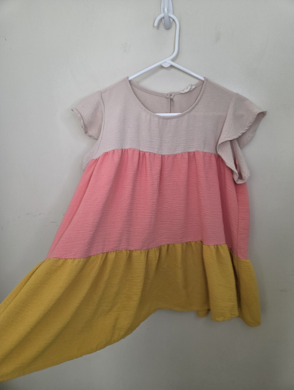 Women's 143 Story By Line Up Ruffled Colorblock Top Sz Small - Picture 6 of 8